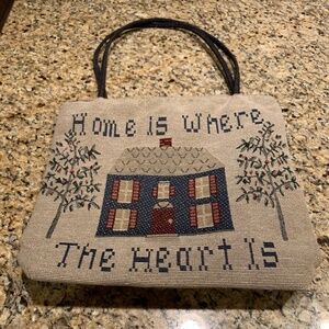 Vintage Home Is Where The Heart Is Tapestry Tote Bag